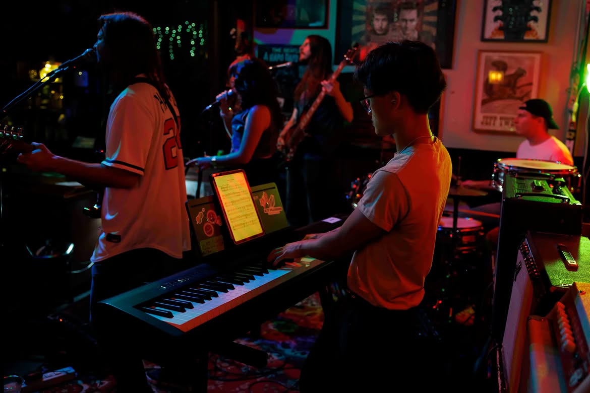 Ruby performing live at Montrose Saloon